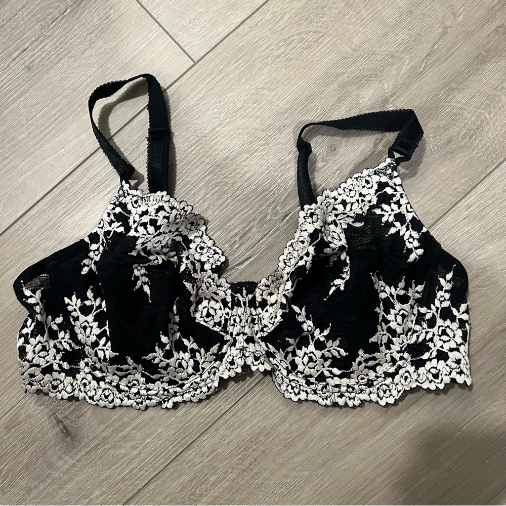 Wacoal Black and White Lace Bra